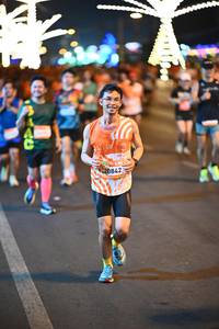 BIB: 20842, 8800, 
                            <button type="button" onclick="openModal(23227728)" class="btn btn-primary btn-sm float-right btn-popup" data-toggle="modal" data-target=".modal-high-quality">
                        <i class="fas fa-shopping-cart"></i> Add to Cart
                    </button>
                                            <button type="button" onclick="isThisMe(23227728, true)" class="btn btn-success btn-sm float-right btn-popup btn-isme hidden" data-toggle="tooltip" data-placement="bottom" title="นี่คือรูปของคุณใช่ไหม คลิกที่นี่เพื่อเอาเข้าอัลบั้ม">
                        <i class="fas fa-plus"></i> Add to album
                    </button>
                    <button type="button" onclick="isThisMe(23227728, false)" class="btn btn-warning btn-sm float-right btn-popup btn-isnotme hidden">
                        <i class="fas fa-ban"></i> Remove from album
                    </button>